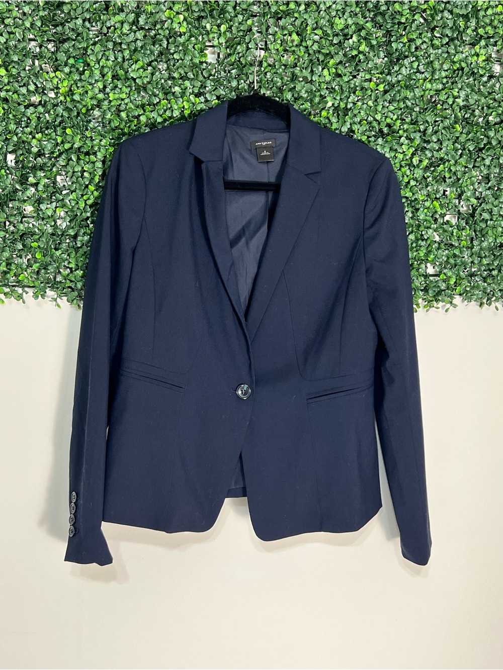 Ann Taylor Navy Blue Blazer Size 8 Single Button Classic Notched Collar Career